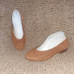 Vintage THIERRY RABOTIN-Perforated Chestnut Suede Ballet Flats-Sz 37.5-Excellent